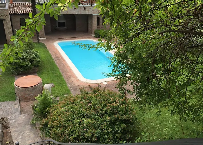 Hotel Dama Estense 3*