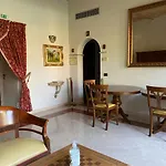Dama Estense ホテル