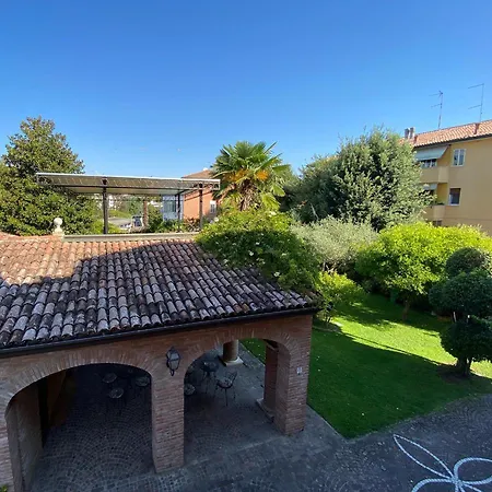 Hotel Dama Estense 3*